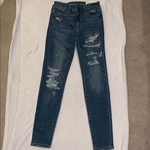 American Eagle Hi-Rise Ripped Jegging size 00s